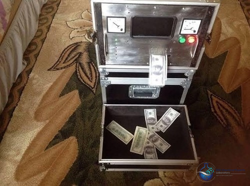 Clean Black Money Note